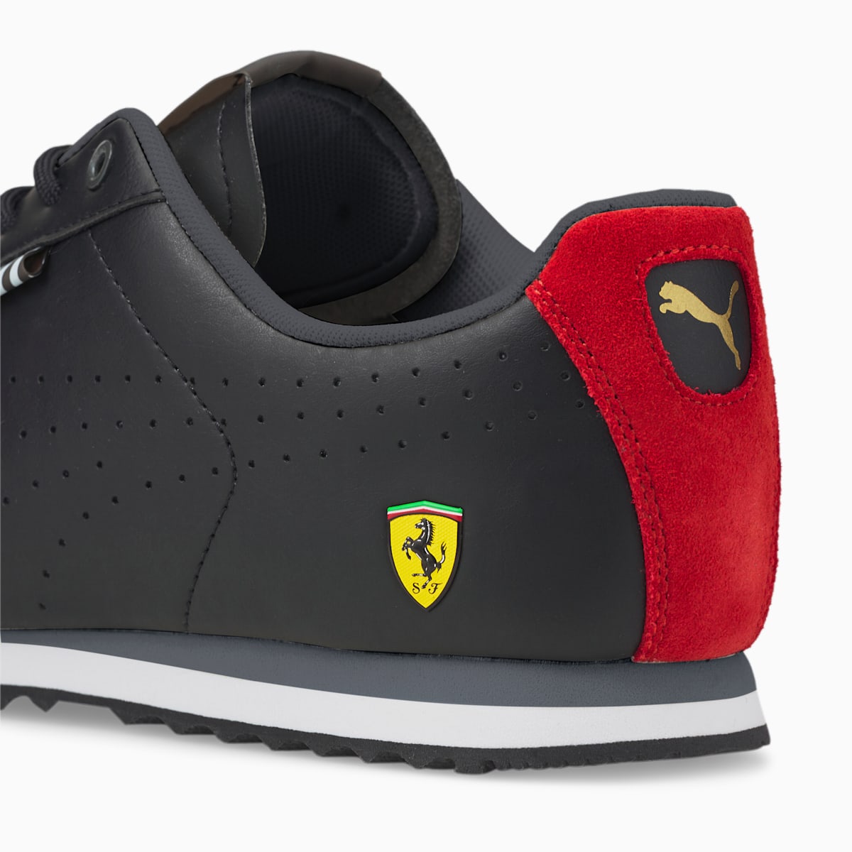 Pánské Tenisky Puma Scuderia Ferrari Roma Via Perforated Černé | PU3824-X24